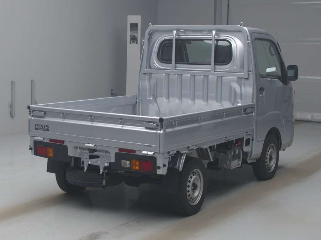 2022 Toyota Pixis Truck S500U[1]