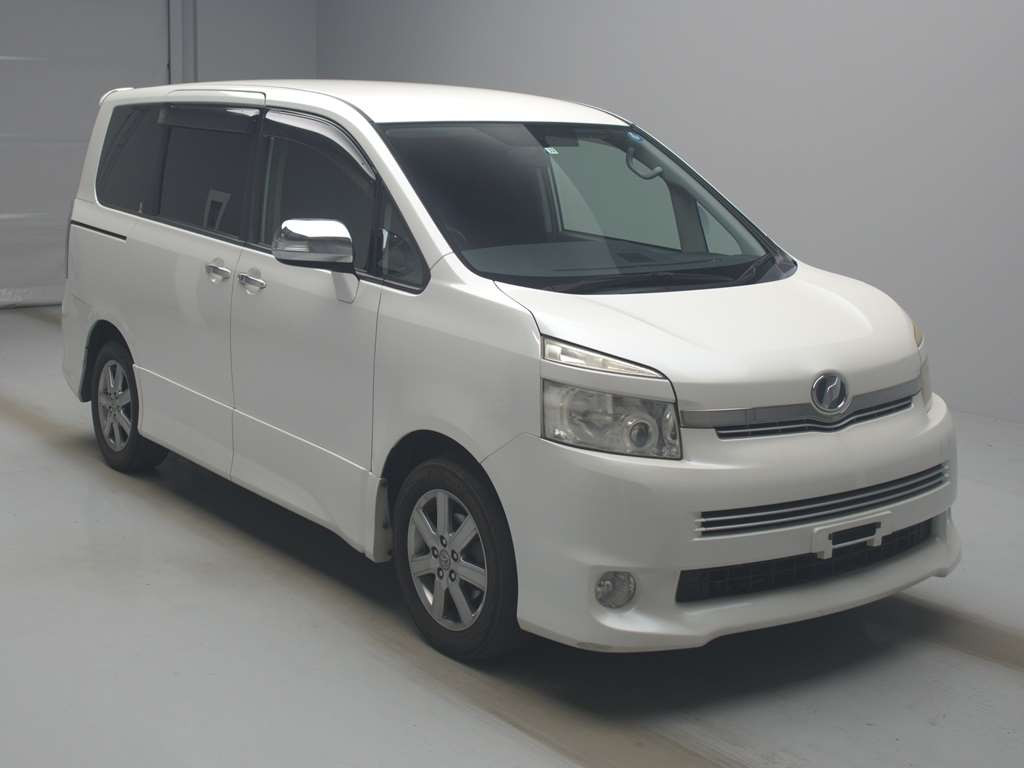 2009 Toyota Voxy ZRR70W[2]