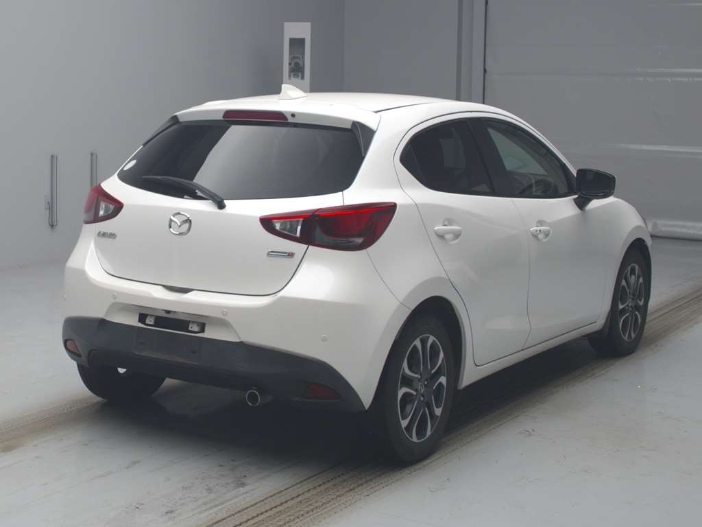 2018 Mazda Demio DJ5FS[1]