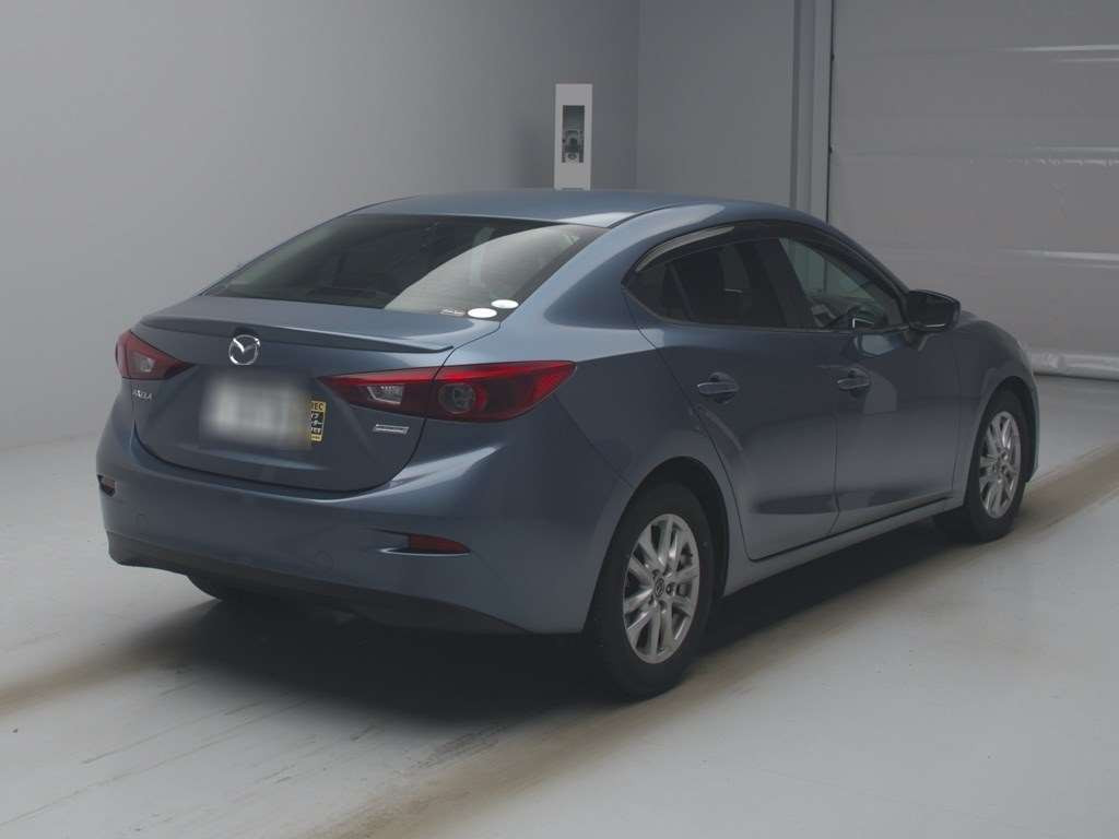 2015 Mazda Axela BM5FP[1]