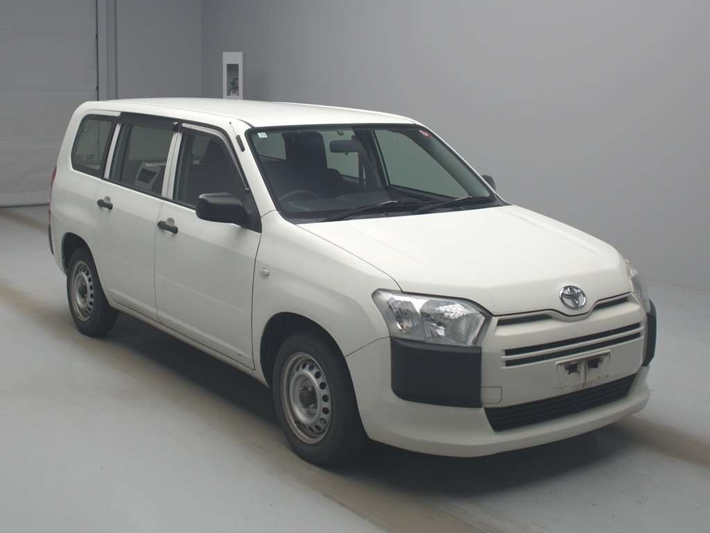 2017 Toyota Probox NSP160V[2]