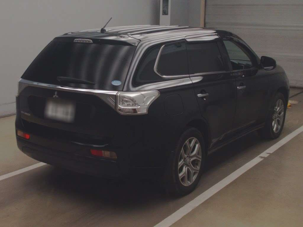 2014 Mitsubishi Outlander PHEV GG2W[1]