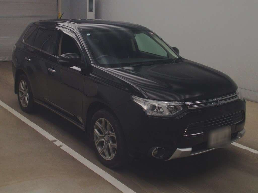 2014 Mitsubishi Outlander PHEV GG2W[2]