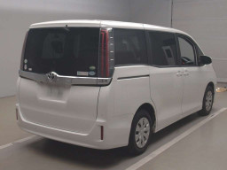 2019 Toyota Noah