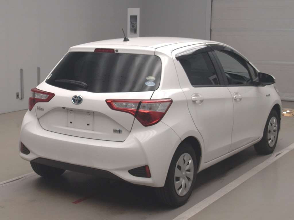 2019 Toyota Vitz NHP130[1]