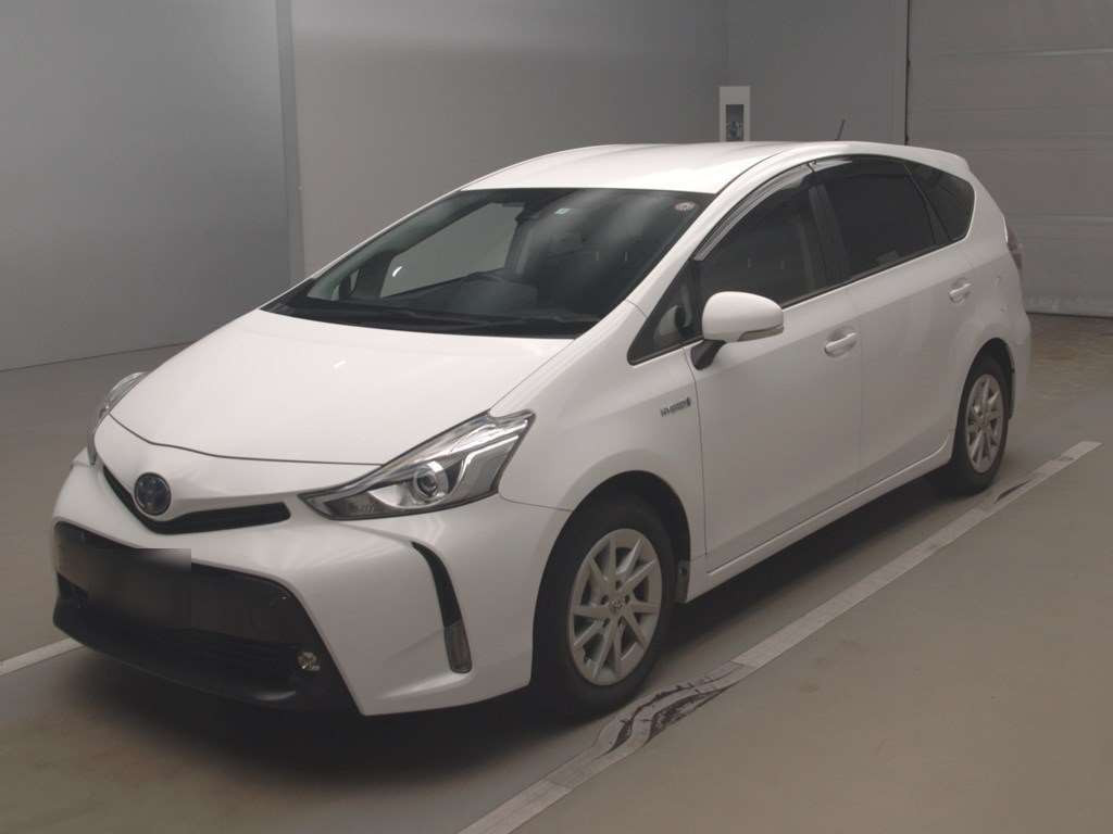 2019 Toyota Prius alpha ZVW41W[0]