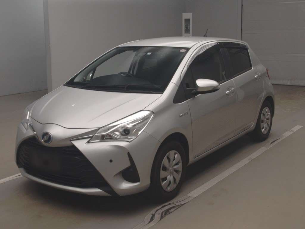 2019 Toyota Vitz NHP130[0]