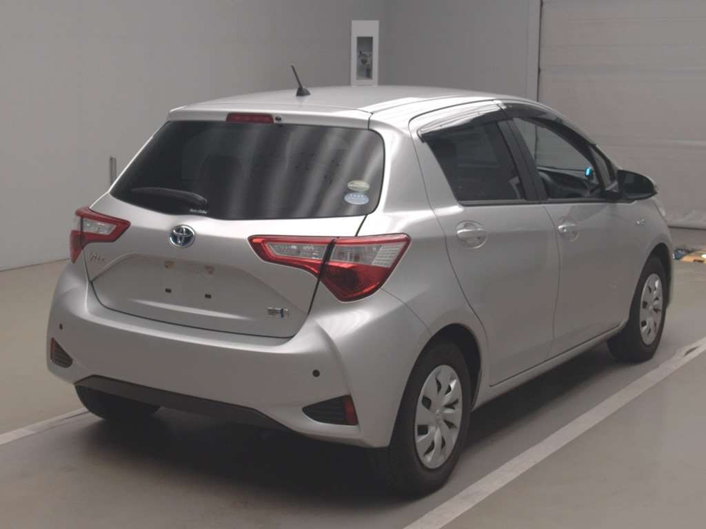 2019 Toyota Vitz NHP130[1]