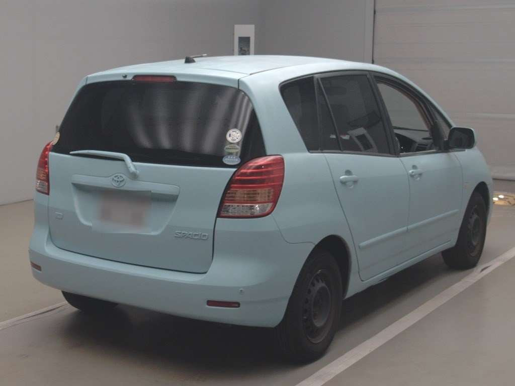 2005 Toyota Corolla Spacio NZE121N[1]