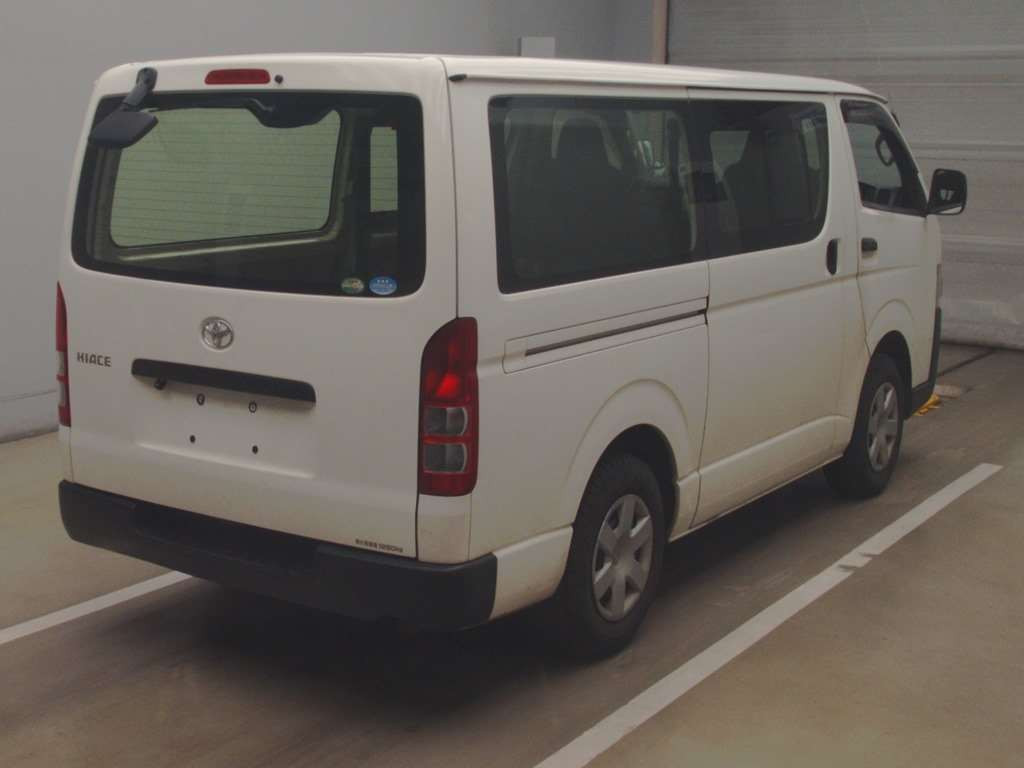 2015 Toyota Hiace Van TRH200V[1]