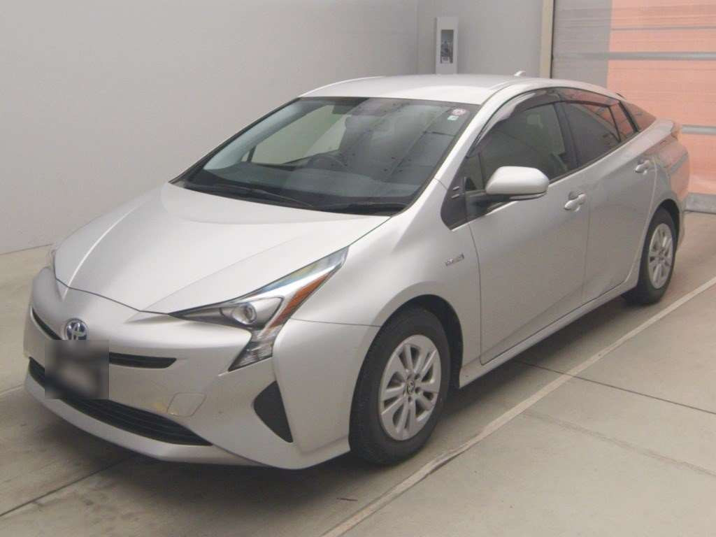 2017 Toyota Prius ZVW50[0]