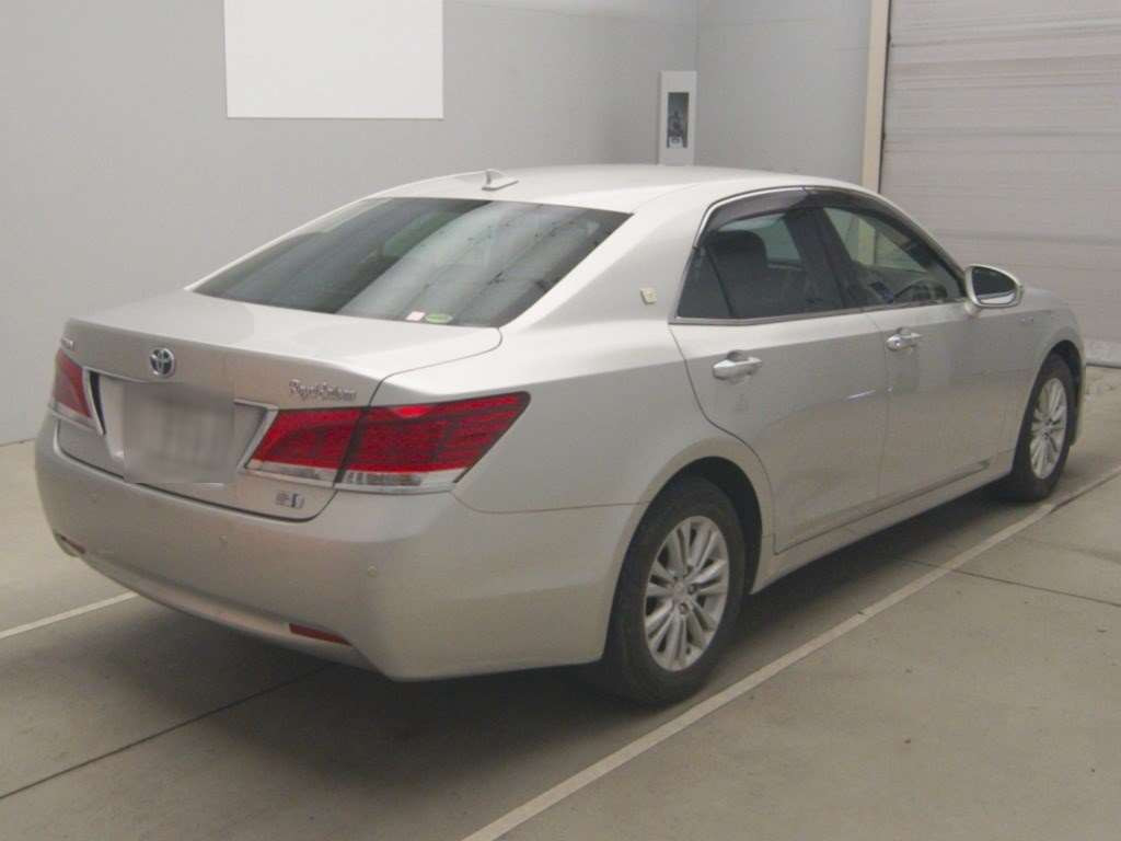 2014 Toyota Crown Hybrid AWS210[1]