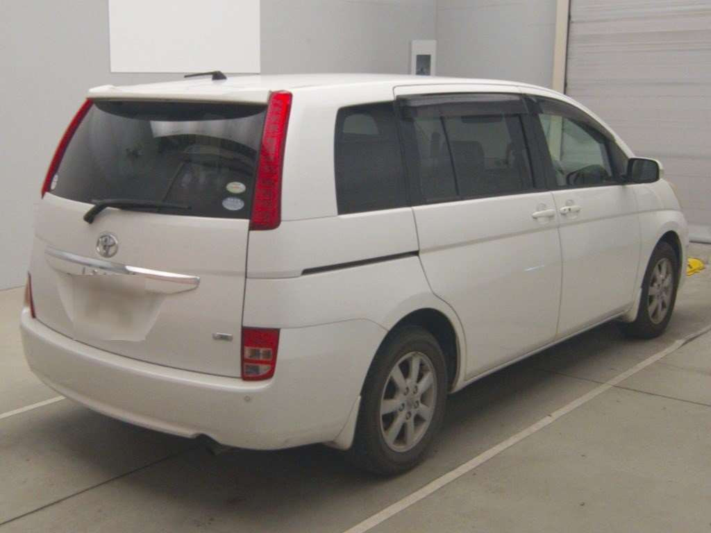 2009 Toyota Isis ZGM11G[1]