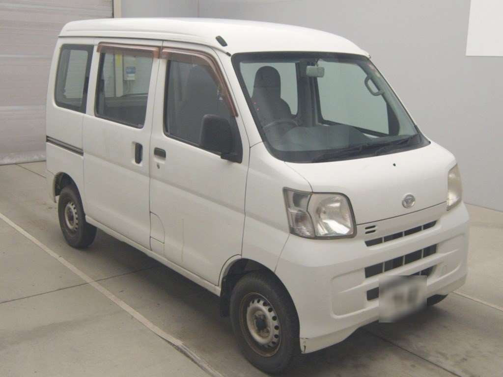 2013 Daihatsu Hijet Cargo S331V[2]