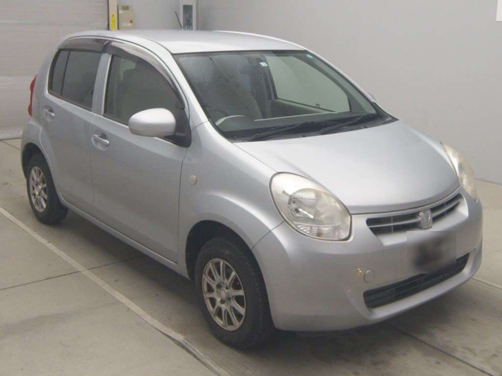 2014 Toyota Passo KGC30[2]