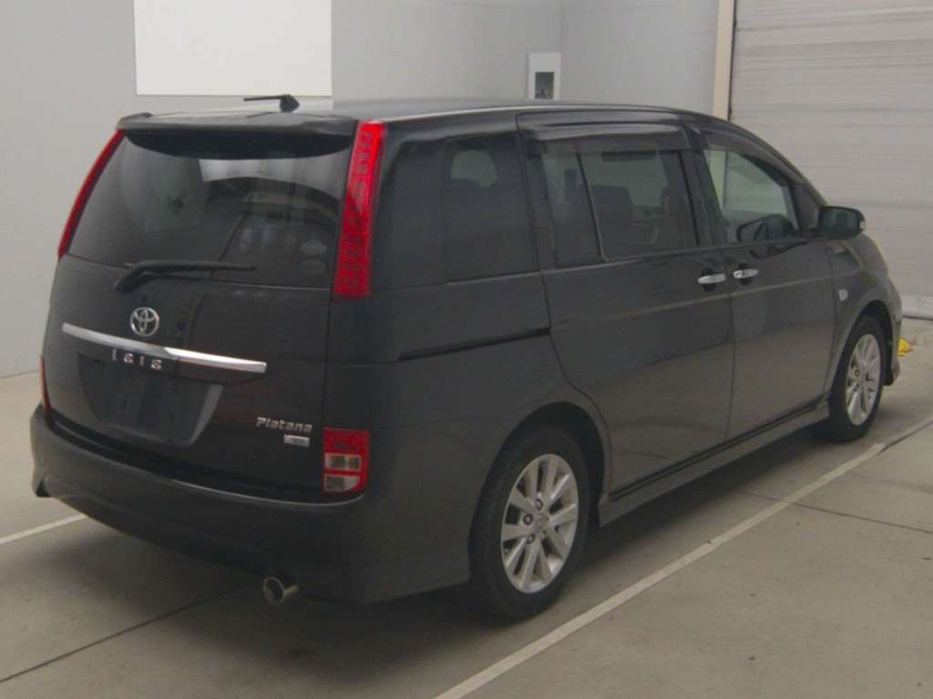 2010 Toyota Isis ZGM11W[1]