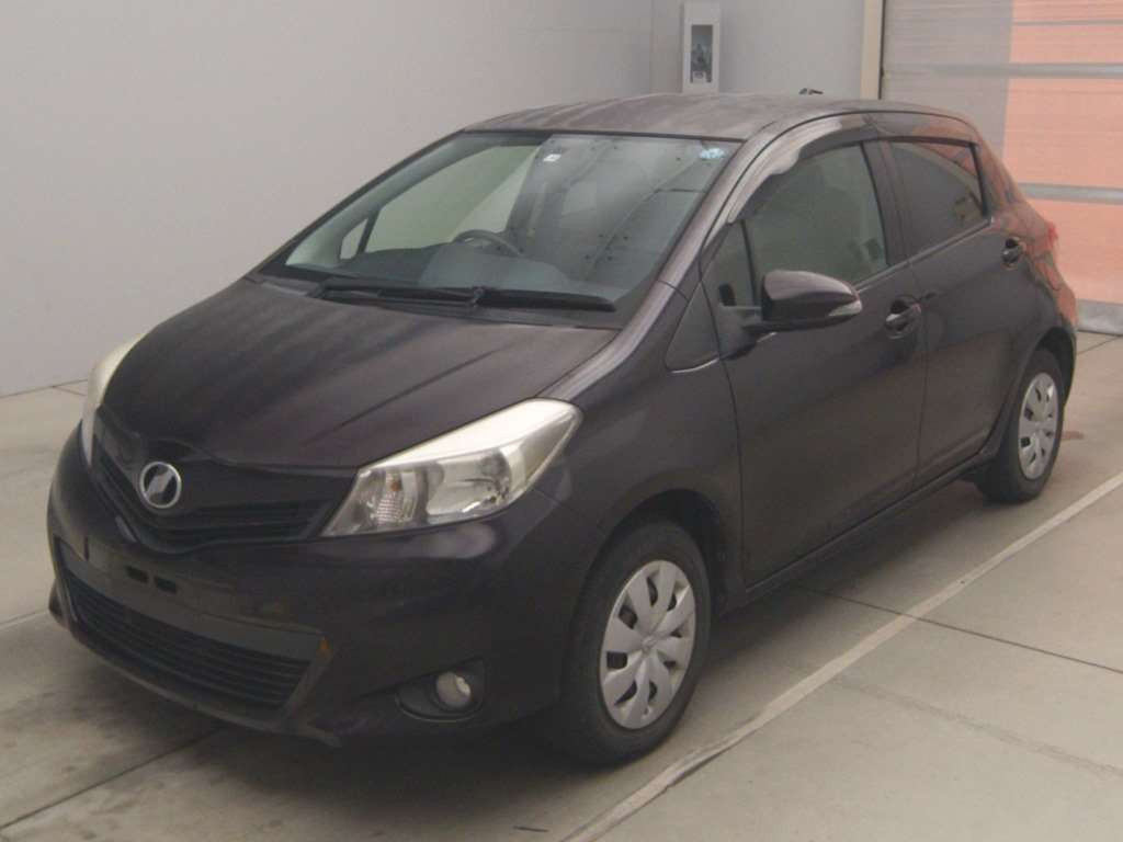 2013 Toyota Vitz NSP130[0]