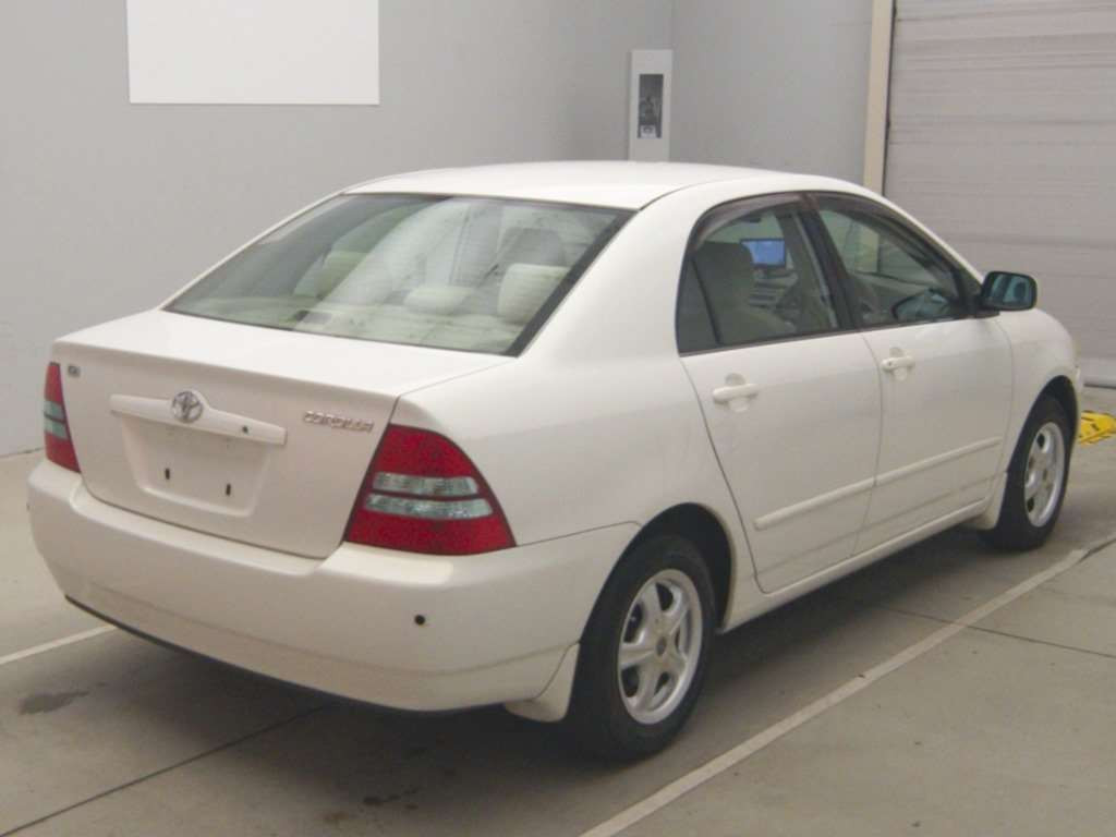 2004 Toyota Corolla Sedan NZE121[1]