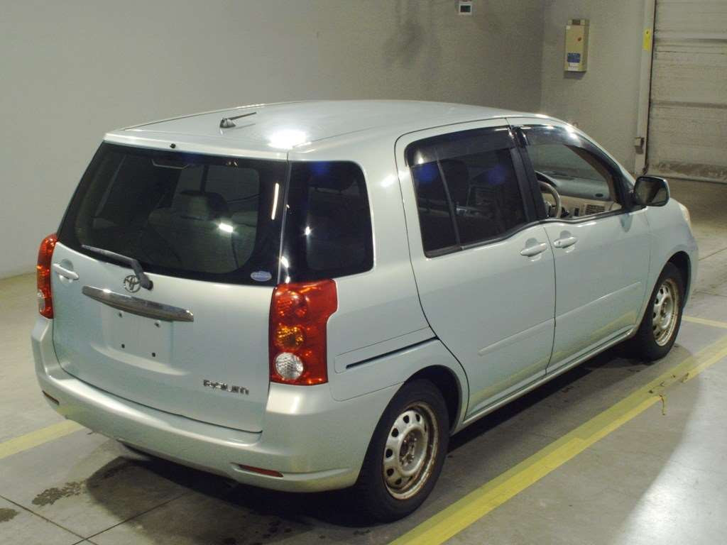 2003 Toyota Raum NCZ20[1]