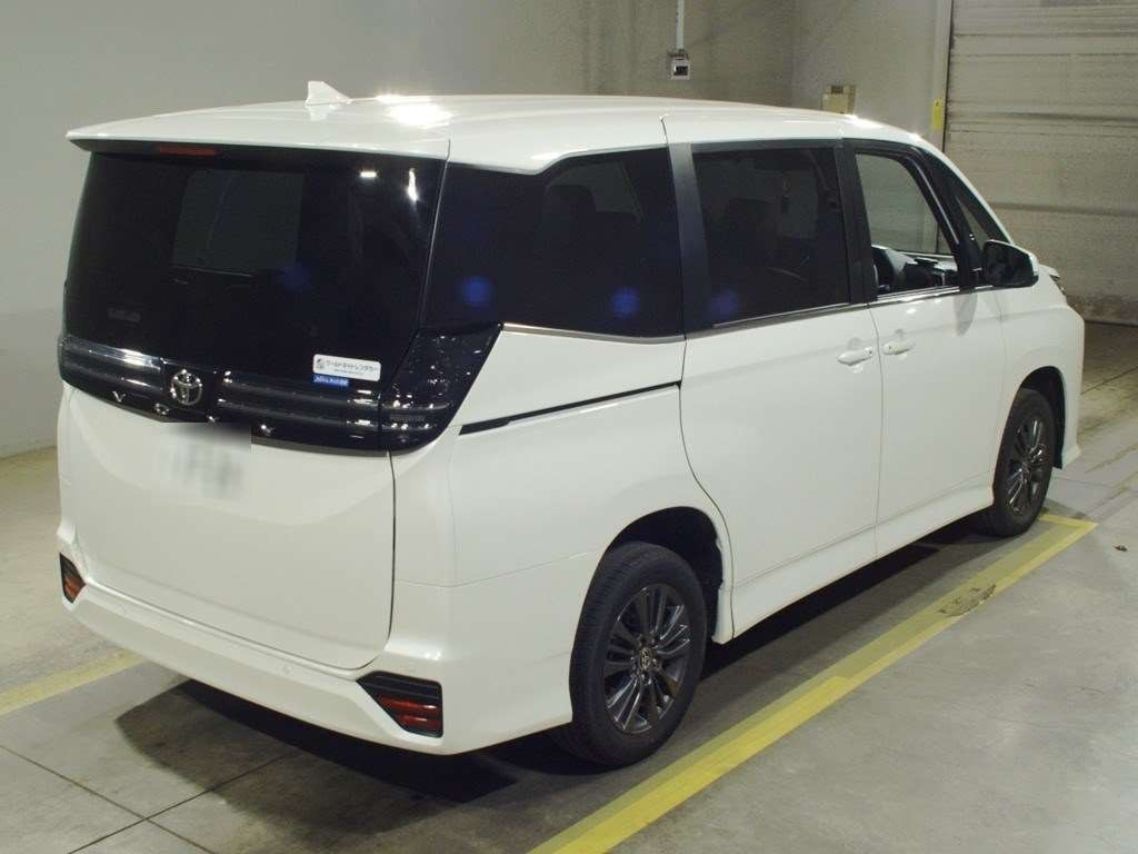 2024 Toyota Voxy MZRA95W[1]