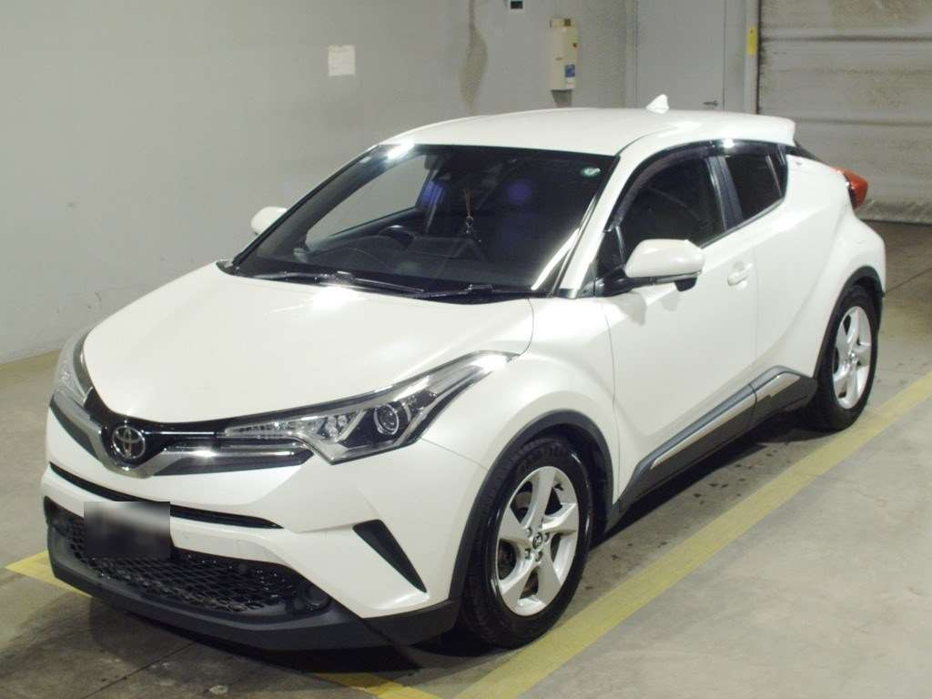 2017 Toyota C-HR NGX50[0]