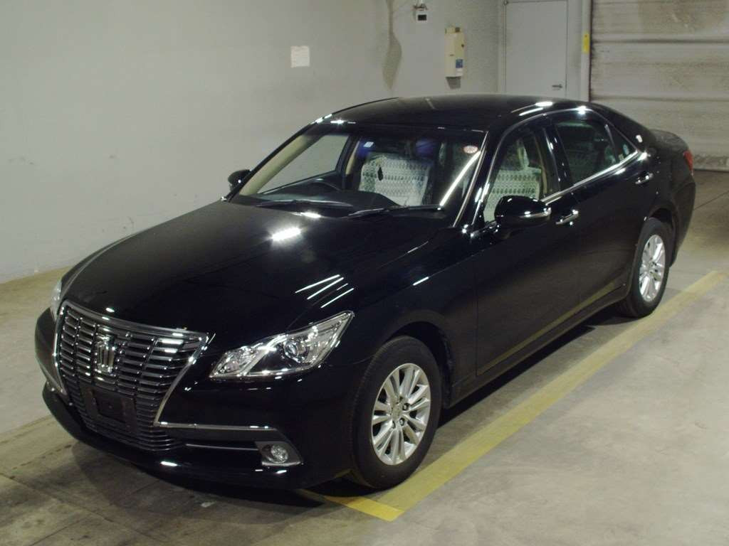 2013 Toyota Crown GRS211[0]