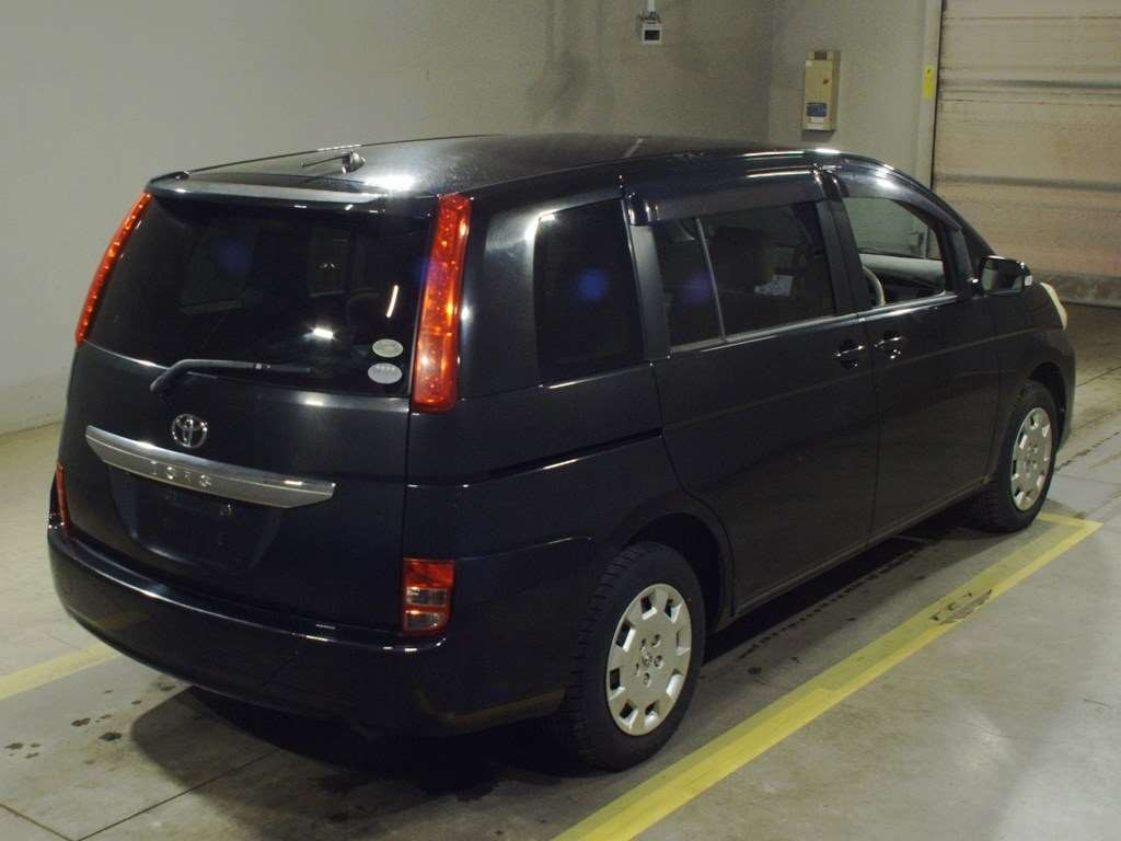 2008 Toyota Isis ANM15G[1]