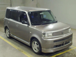 2002 Toyota bB