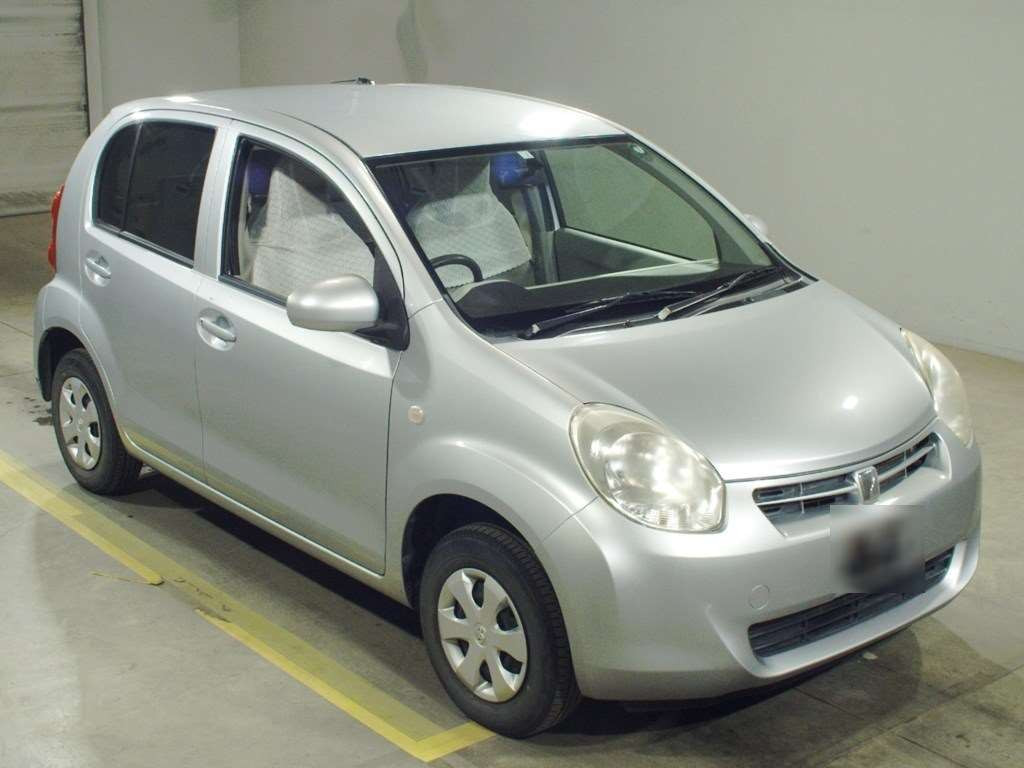 2014 Toyota Passo KGC35[2]