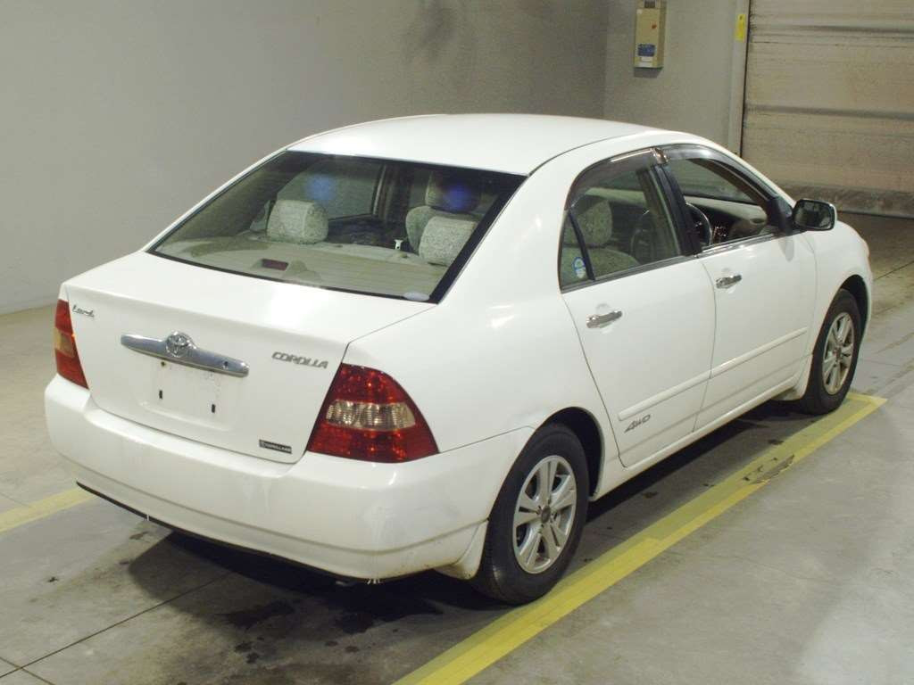 2002 Toyota Corolla Sedan ZZE124[1]