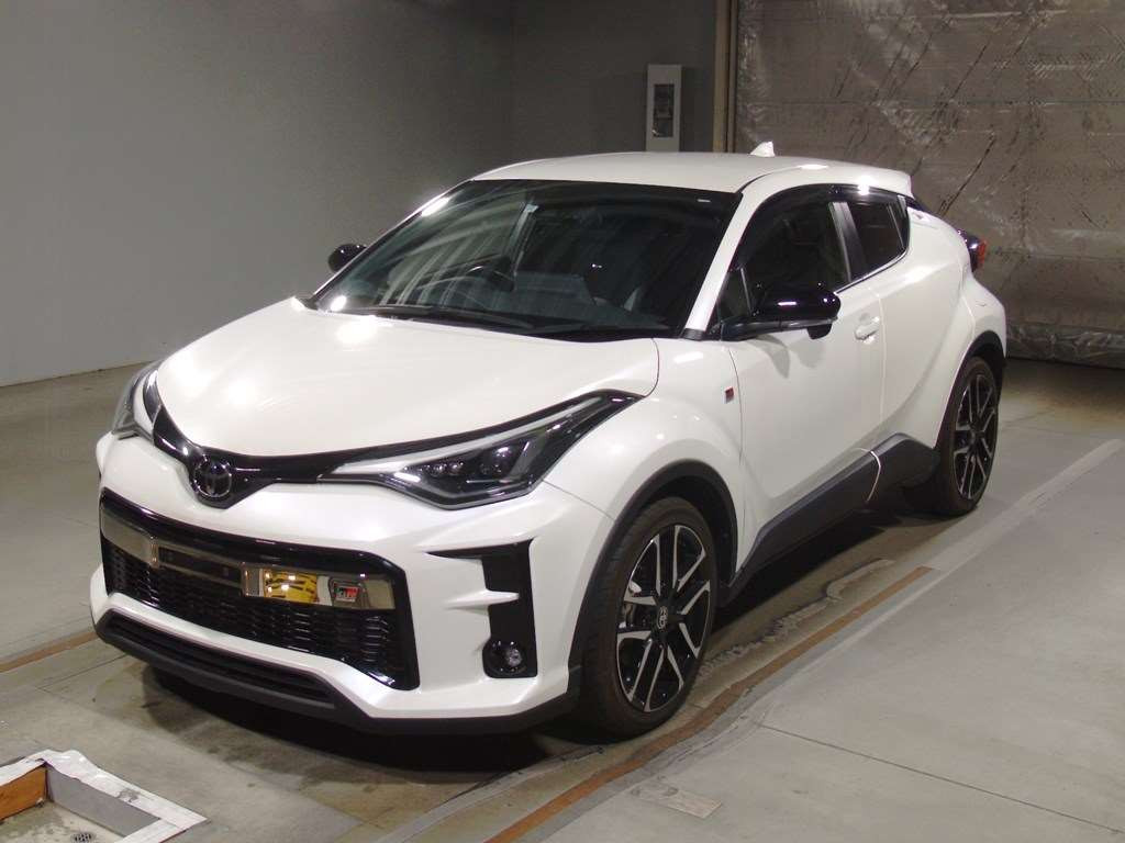 2020 Toyota C-HR ZYX11[0]