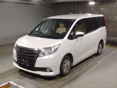 2014 Toyota Noah