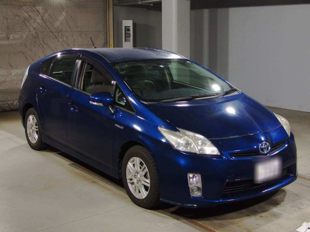 2011 Toyota Prius ZVW30[2]