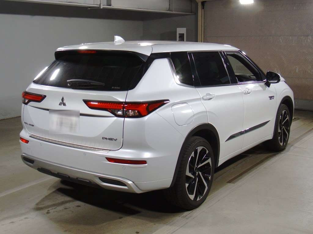 2023 Mitsubishi Outlander PHEV GN0W[1]