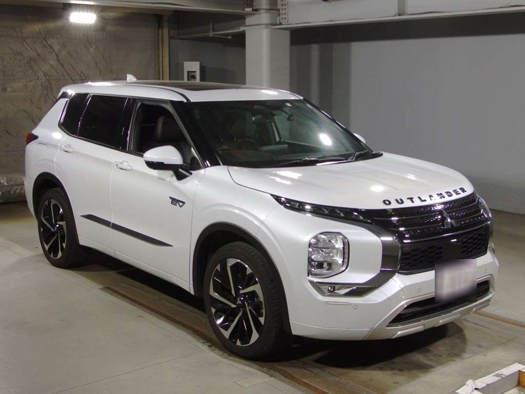 2023 Mitsubishi Outlander PHEV GN0W[2]