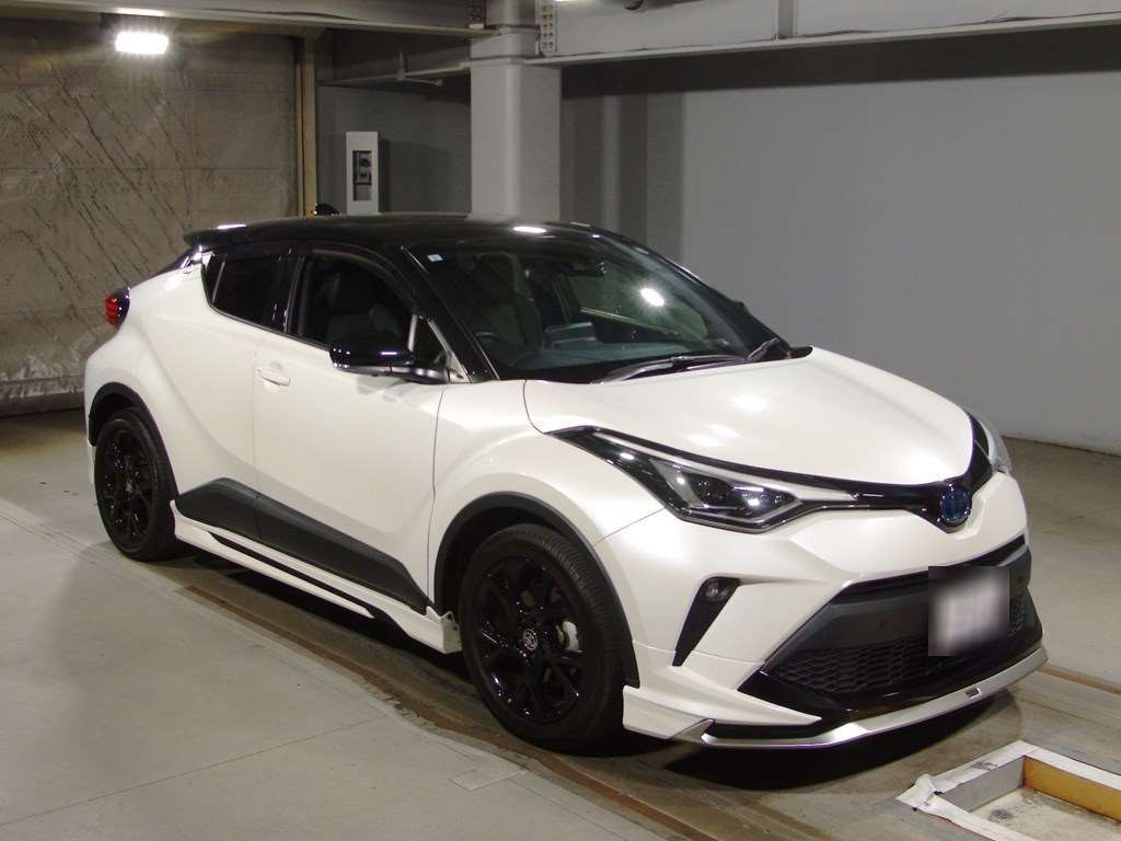 2021 Toyota C-HR ZYX11[2]