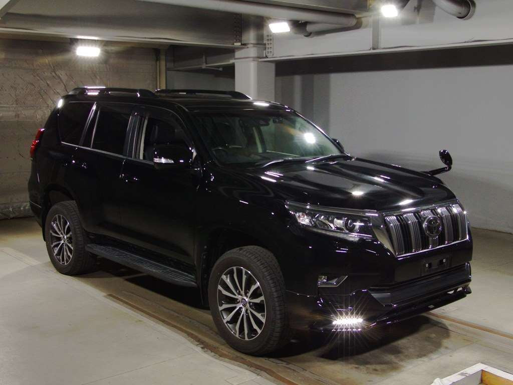 2019 Toyota Land Cruiser Prado TRJ150W[2]