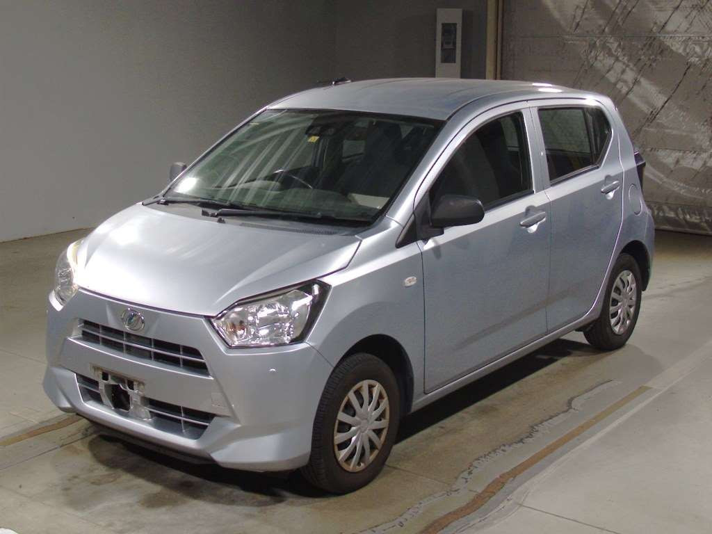 2017 Daihatsu Mira es LA360S[0]