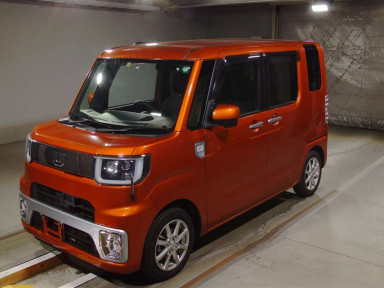 2016 Daihatsu Wake