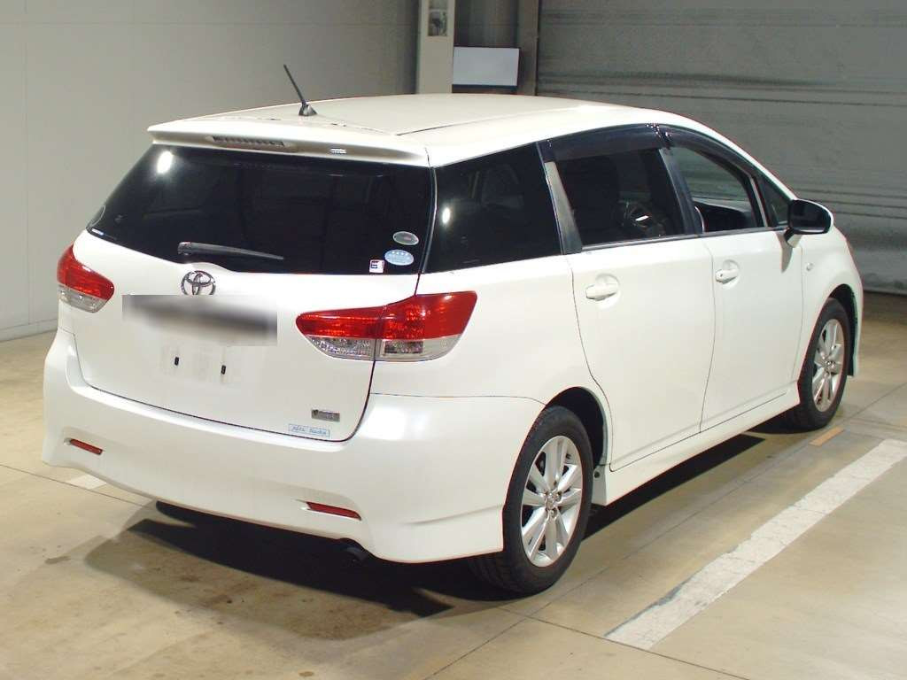 2010 Toyota Wish ZGE20W[1]