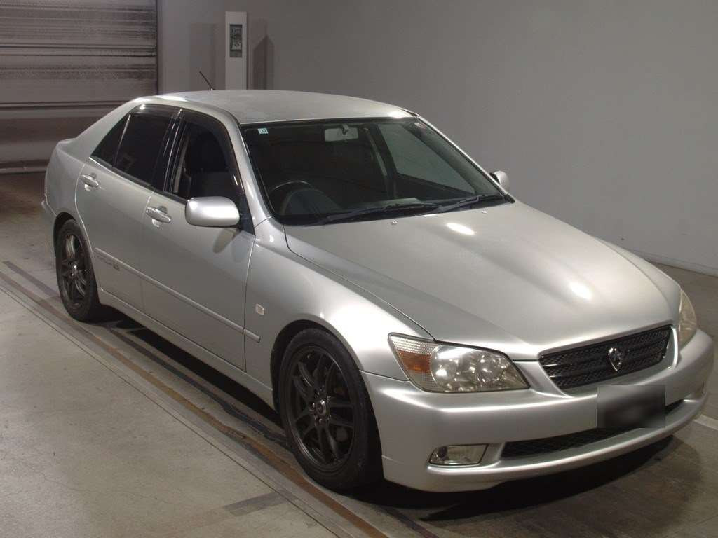 2001 Toyota Altezza GXE10[2]