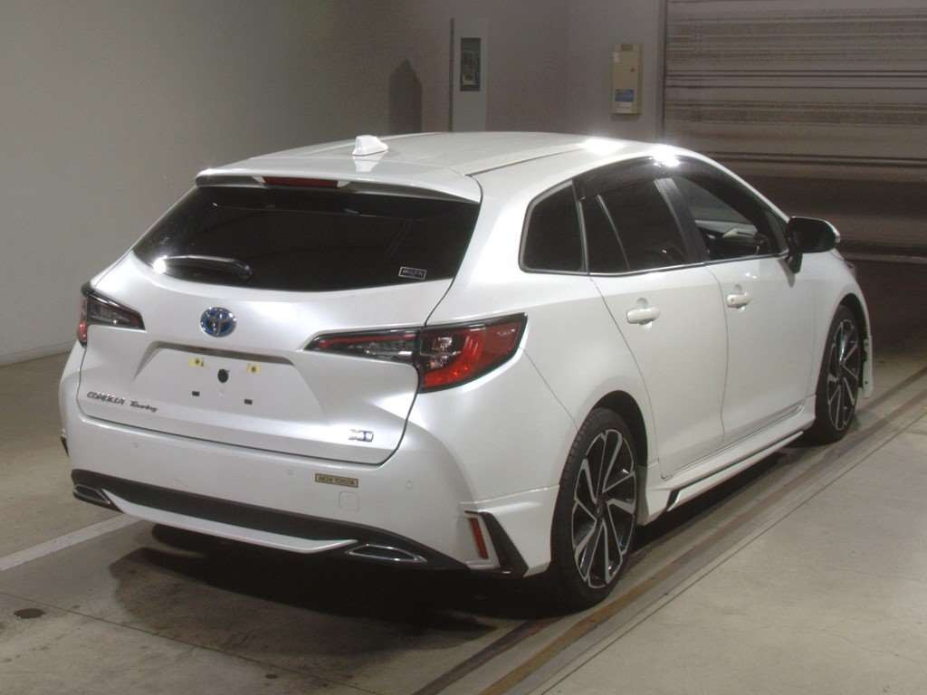 2022 Toyota Corolla Touring Wagon ZWE211W[1]