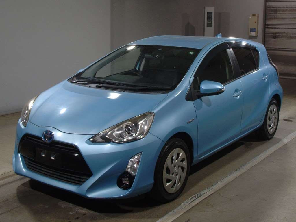 2016 Toyota Aqua NHP10[0]