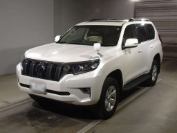 2020 Toyota Land Cruiser Prado