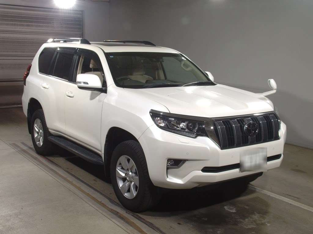 2020 Toyota Land Cruiser Prado TRJ150W[2]