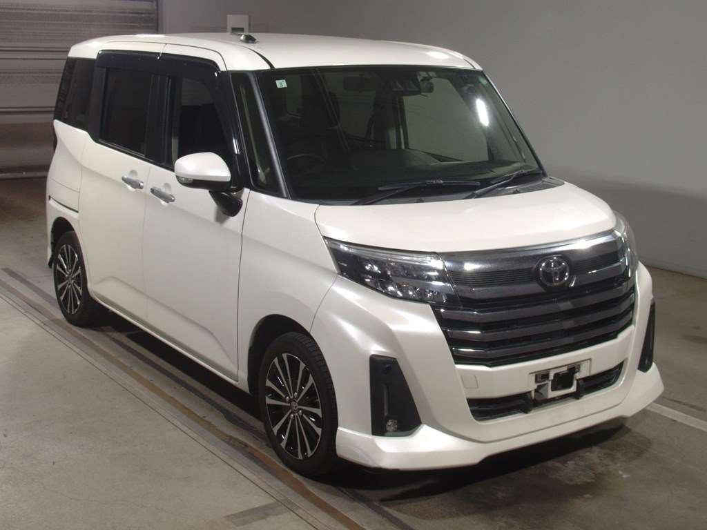 2021 Toyota Roomy M900A[2]