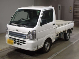 2022 Mitsubishi Minicab Truck