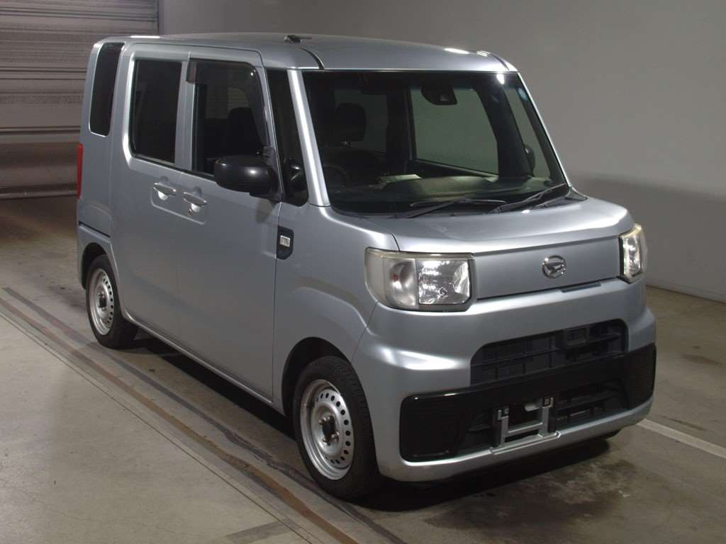 2016 Daihatsu Hijet Caddie LA700V[2]