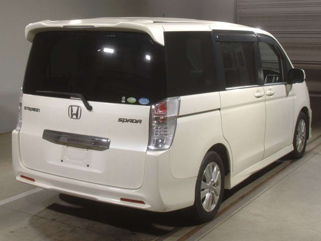 2010 Honda Step WGN Spada RK5[1]