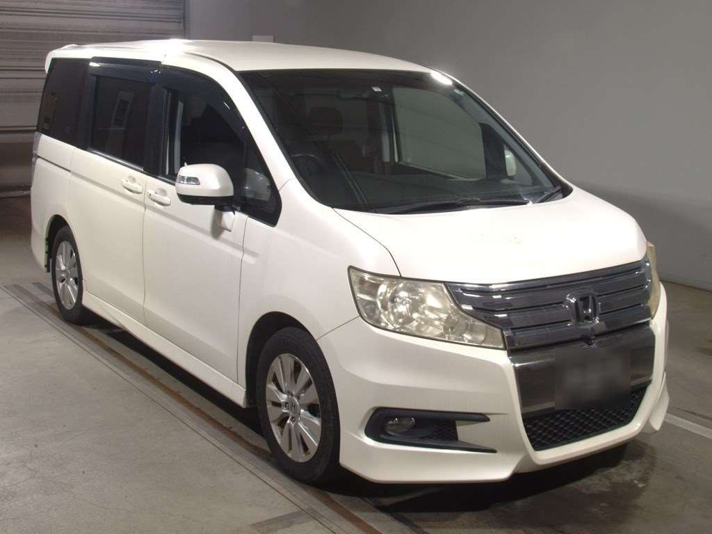 2010 Honda Step WGN Spada RK5[2]